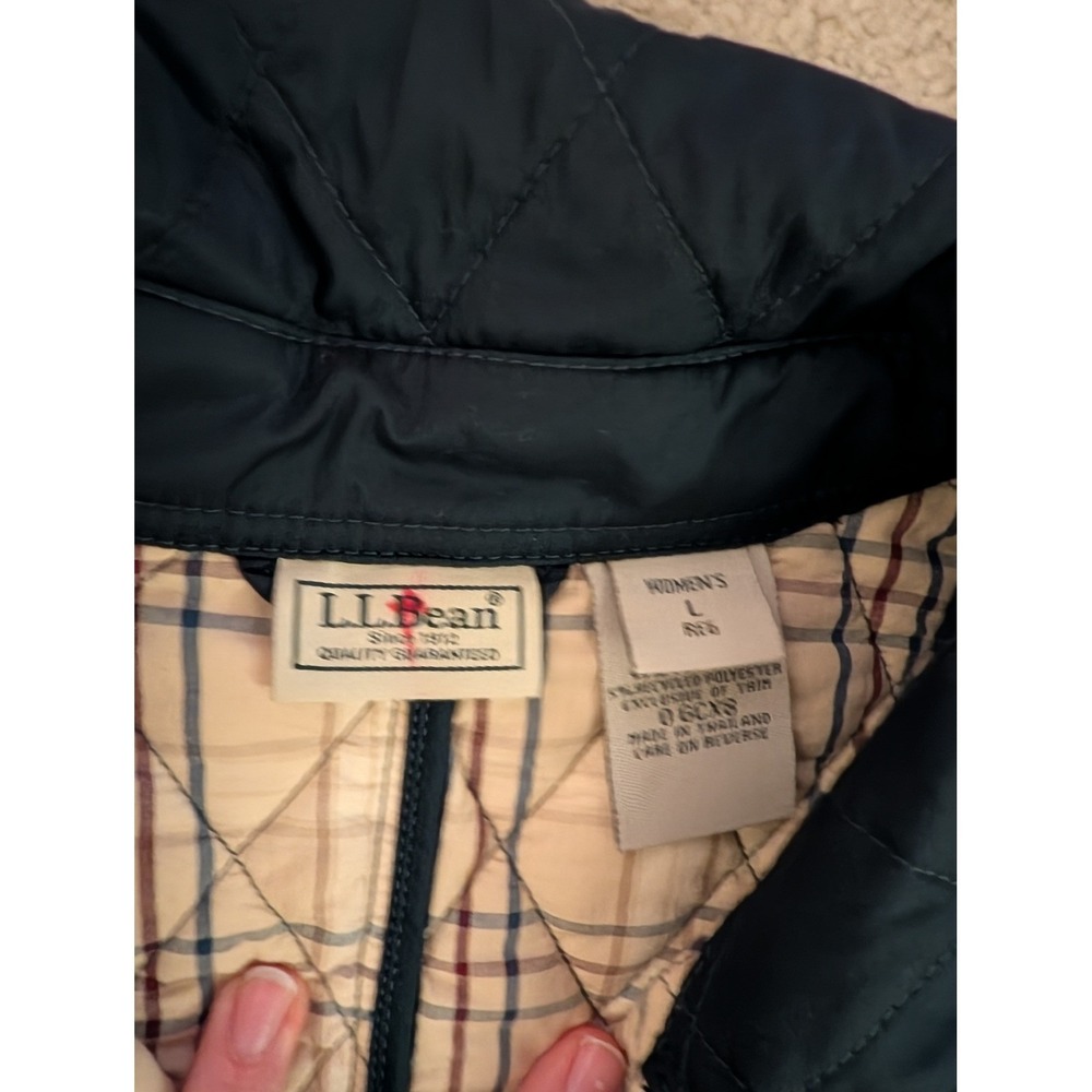L.L. Bean Women's Navy Quilted Barn Jacket Plaid Lined Snap Front Coat- L - Picture 4 of 8